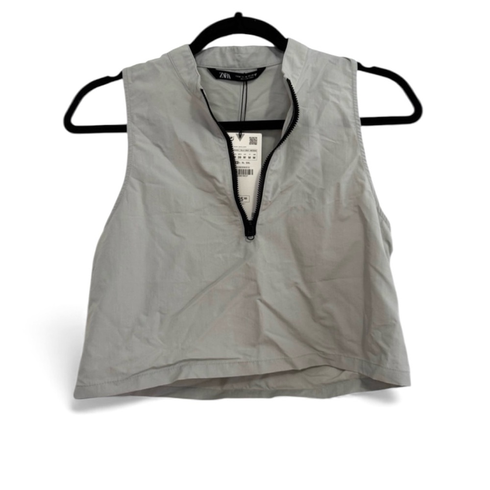 NWT. Zara Gray windbreaker tank top